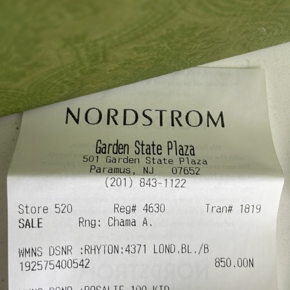 Beautiful Gucci sneakers 6.5 US 37 EUR almost like new authentic - Picture 9 of 11